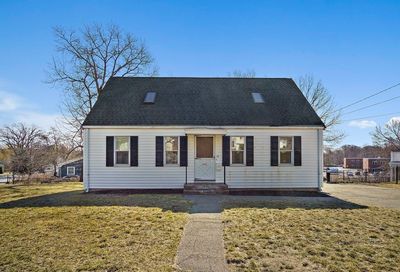 22 Mountain St Woburn MA 01801