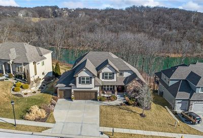 6304 N Whitetail Way Parkville MO 64152