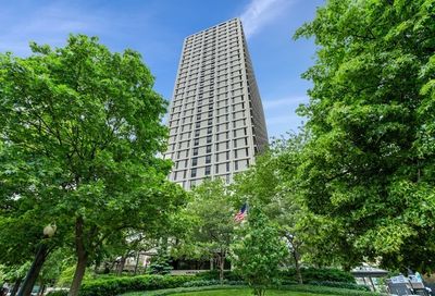 1960 N Lincoln Park West Chicago IL 60614