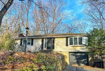 51 George Street Mendon MA 01756