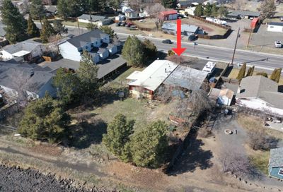 2516 SW Yew Avenue Redmond OR 97756