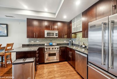 744 W Fullerton Avenue Chicago IL 60614