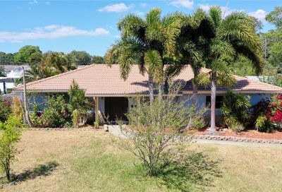6625 10th Avenue N St Petersburg FL 33710