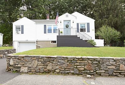 16 Fairlawn Dr Worcester MA 01602