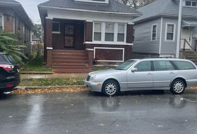 9327 S Woodlawn Avenue Chicago IL 60619