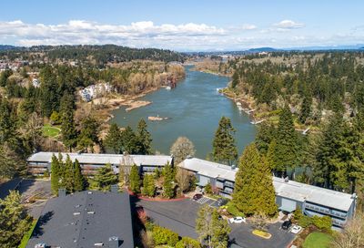 16200 Pacific Hwy Lake Oswego OR 97034