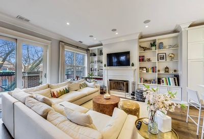 1419 W Byron Street Chicago IL 60613