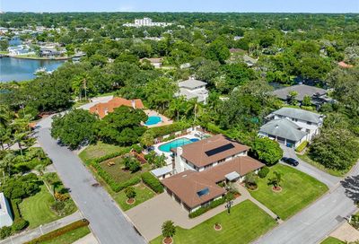 2341 Kings Point Drive Largo FL 33774