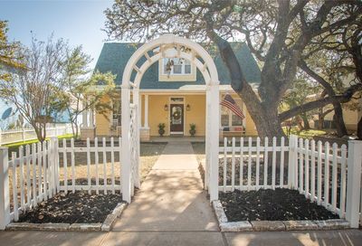 6012 Negley Kyle TX 78640