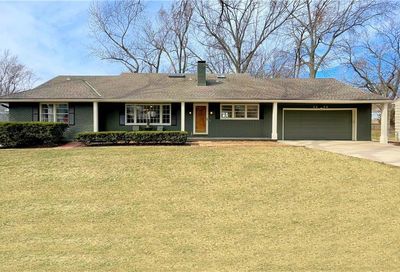 9536 Meadow Lane Leawood KS 66206