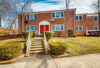 77-17 Springfield Blvd Oakland Gardens NY 11364