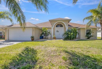 1647 Kew Gardens Avenue North Port FL 34286