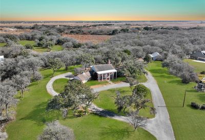 1901 Mt Vernon Street Seguin TX 78155