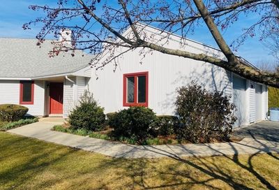 20 Mcintosh Dr Amherst MA 01002