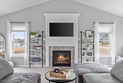 29 Magnolia Way Bridgewater MA 02324