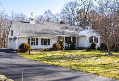 225 Podunk Rd Sturbridge MA 01566