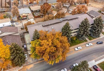 1-27, 218 2 Street NE Medicine Hat AB T1A5Z9