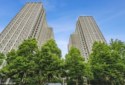 4250 N Marine Drive Chicago IL 60613