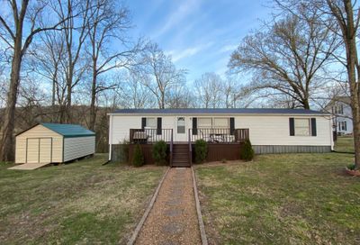 175 Stalcup Cemetery Rd Hartsville TN 37074