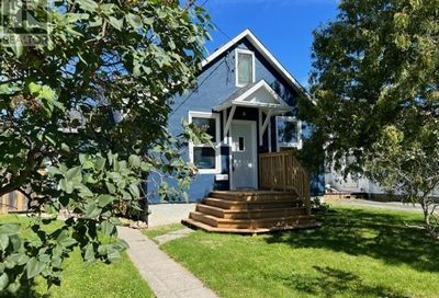 1202 Second ST Fort Frances ON P9A1P4