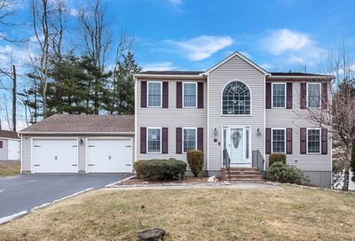 11 Sunnyside Rd Auburn MA 01501