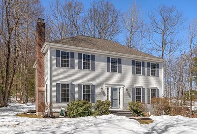 102 North St Holden MA 01522