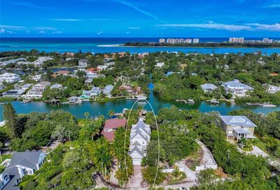 3810 Flamingo Avenue Sarasota FL 34242