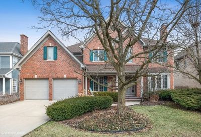 537 S Oak Avenue Westmont IL 60559