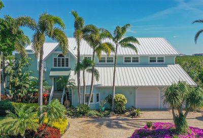 5212 Siesta Cove Drive Sarasota FL 34242