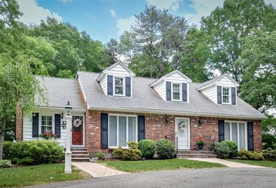 104 Glen St Natick MA 01760