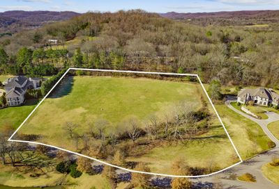 333 White Swans Xing Brentwood TN 37027