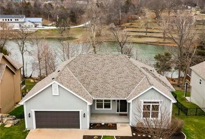 8351 Primrose Street De Soto KS 66018