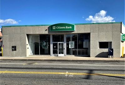 537 Smithfield Avenue Pawtucket RI 02860