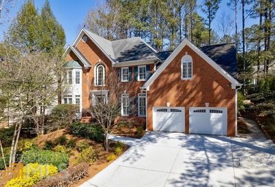 230 Lochland Circle Roswell GA 30075