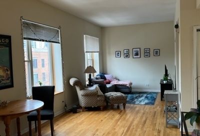 3916 N Fremont Street Chicago IL 60613