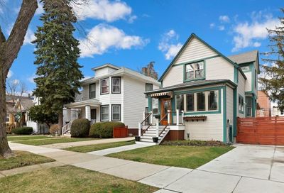 3912 W Dakin Street Chicago IL 60618
