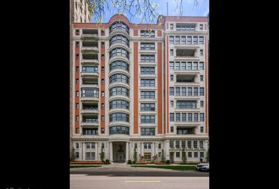 199 E Lake Shore Drive Chicago IL 60611