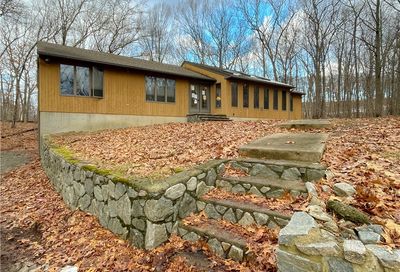 8 Falcon Crest Drive Johnston RI 02919