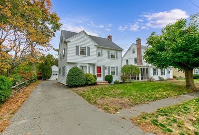 31 Vokes Ter Lynnfield MA 01940