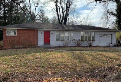 10100 Fieldcrest St Louis MO 63124