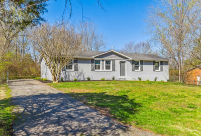 205 Maplewood Dr Clarksville TN 37042