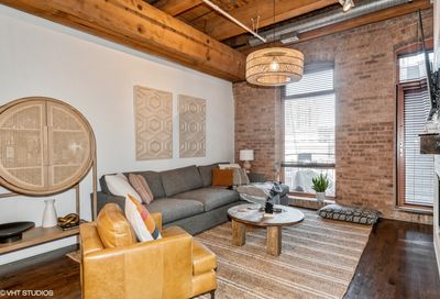 360 W Illinois Street Chicago IL 60610