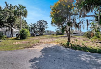 Sixth Avenue Howey In The Hills FL 34737