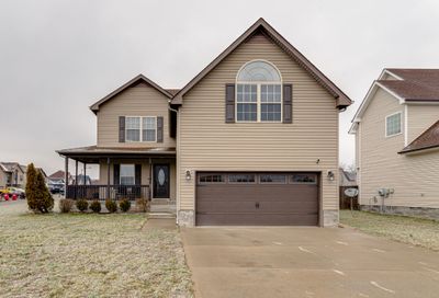 691 Fox Hound Dr Clarksville TN 37040