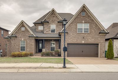 758 Rolling Creek Dr Mount Juliet TN 37122