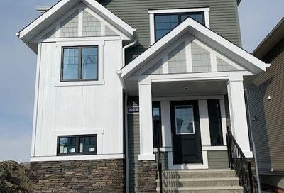 829 Reynolds Manor SW Airdrie AB T4B5G2