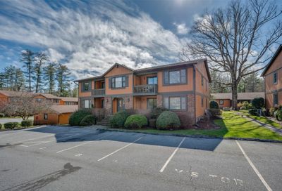 1751 Haywood Manor Road Hendersonville NC 28791