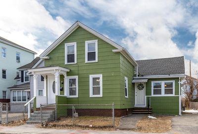 4 Douglas St Worcester MA 01603