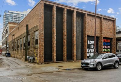 313 W Chestnut Street Chicago IL 60610