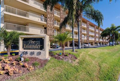 105 Island Way Clearwater FL 33767